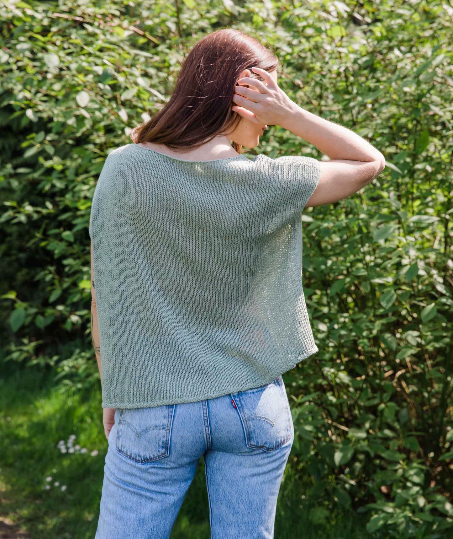 Better-Than-Basic Pullover: Sleeveless Version Using Lang Lino