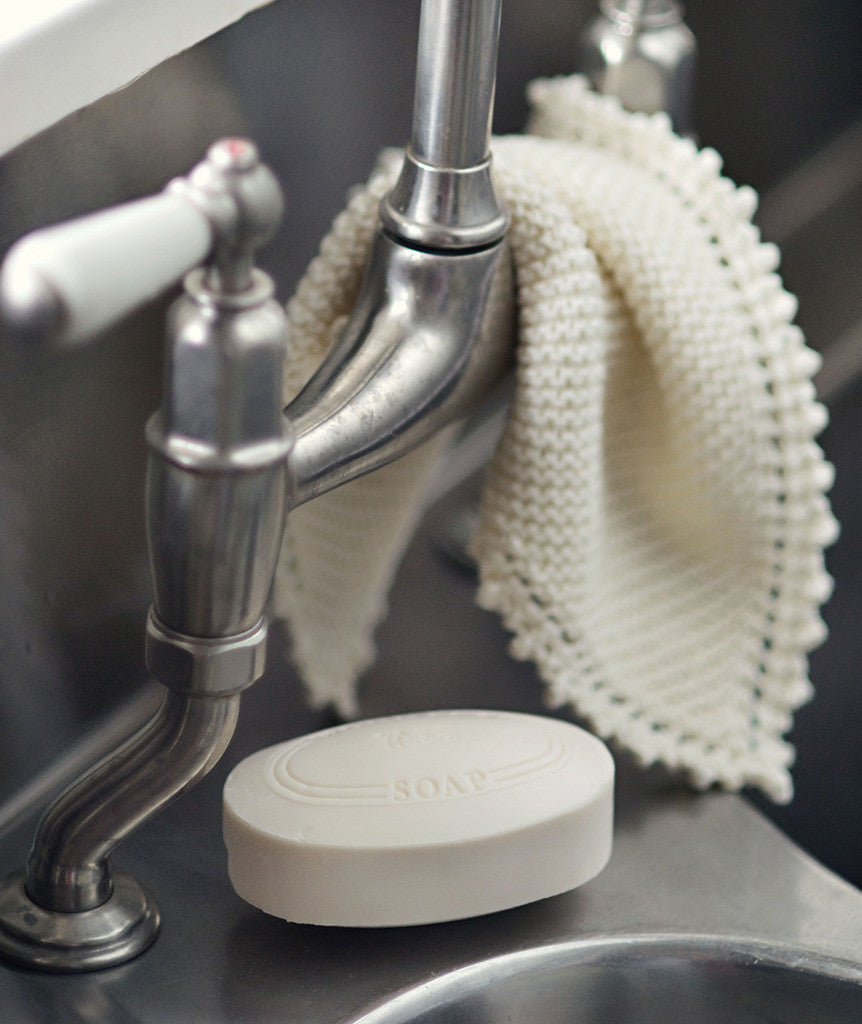 Picot-Edge Baby Blanket & Washcloth (in 3 gauges)