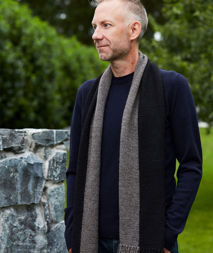 Graphic Two-Tone Scarf Using Berroco Ultra Alpaca