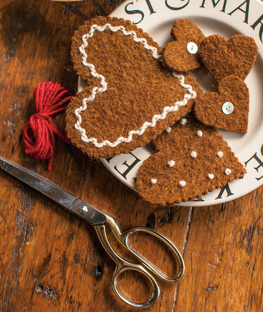 Felted Gingerbread Ornaments Using Brown Sheep Lamb's Pride Worsted