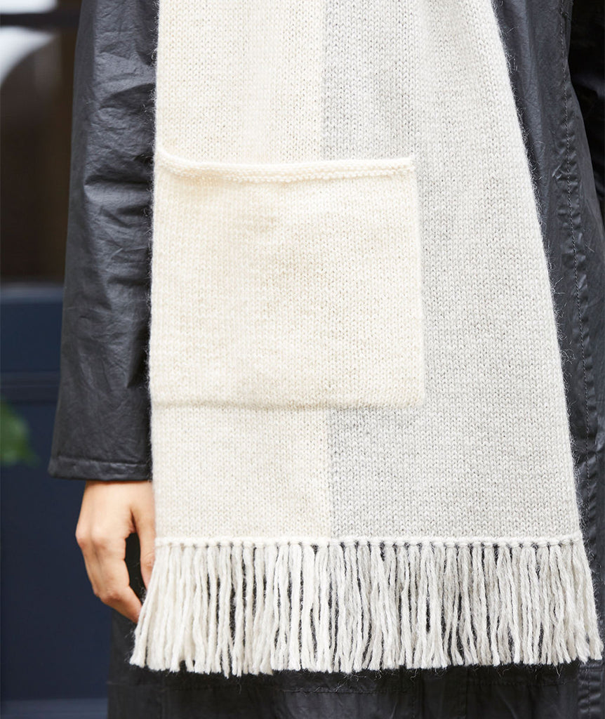Graphic Two-Tone Wrap Using Rowan Kid Classic