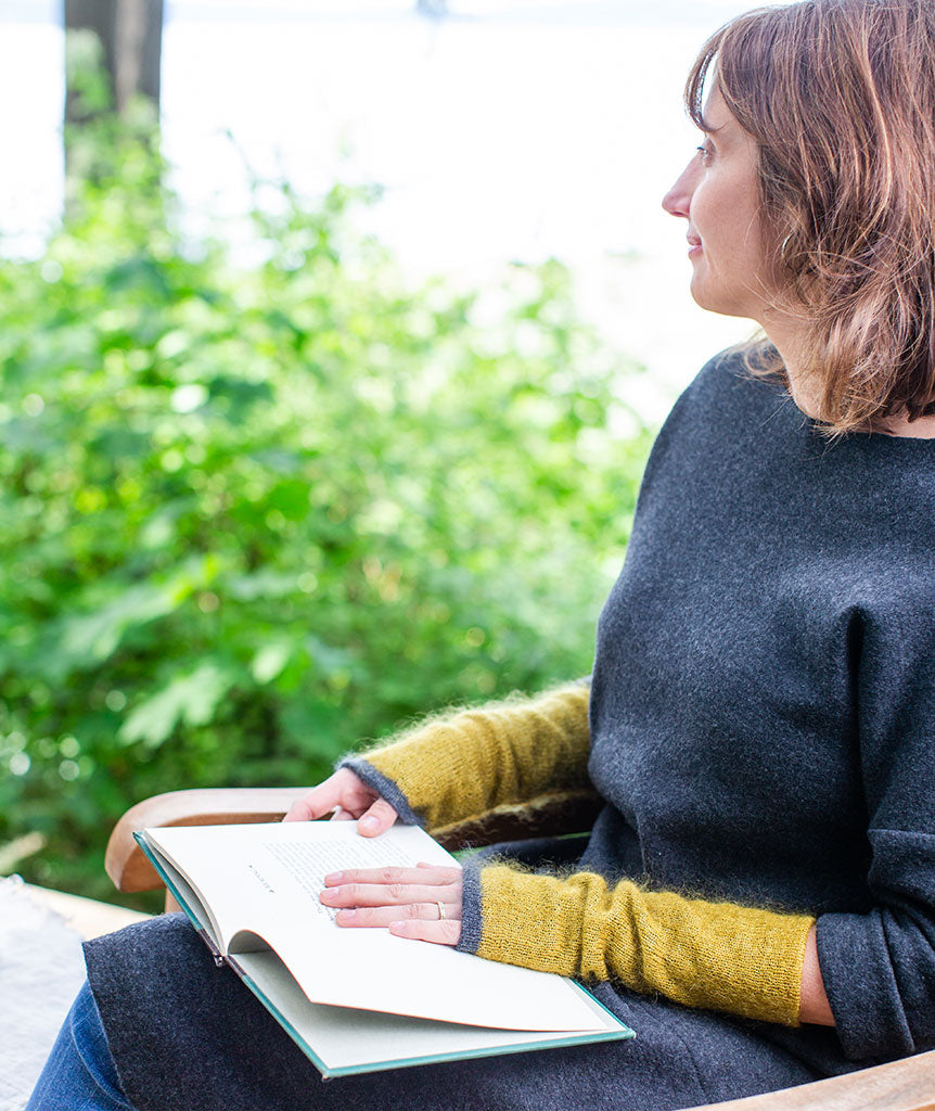 Reversible Arm Warmers Using Madelinetosh Tosh Silk Cloud