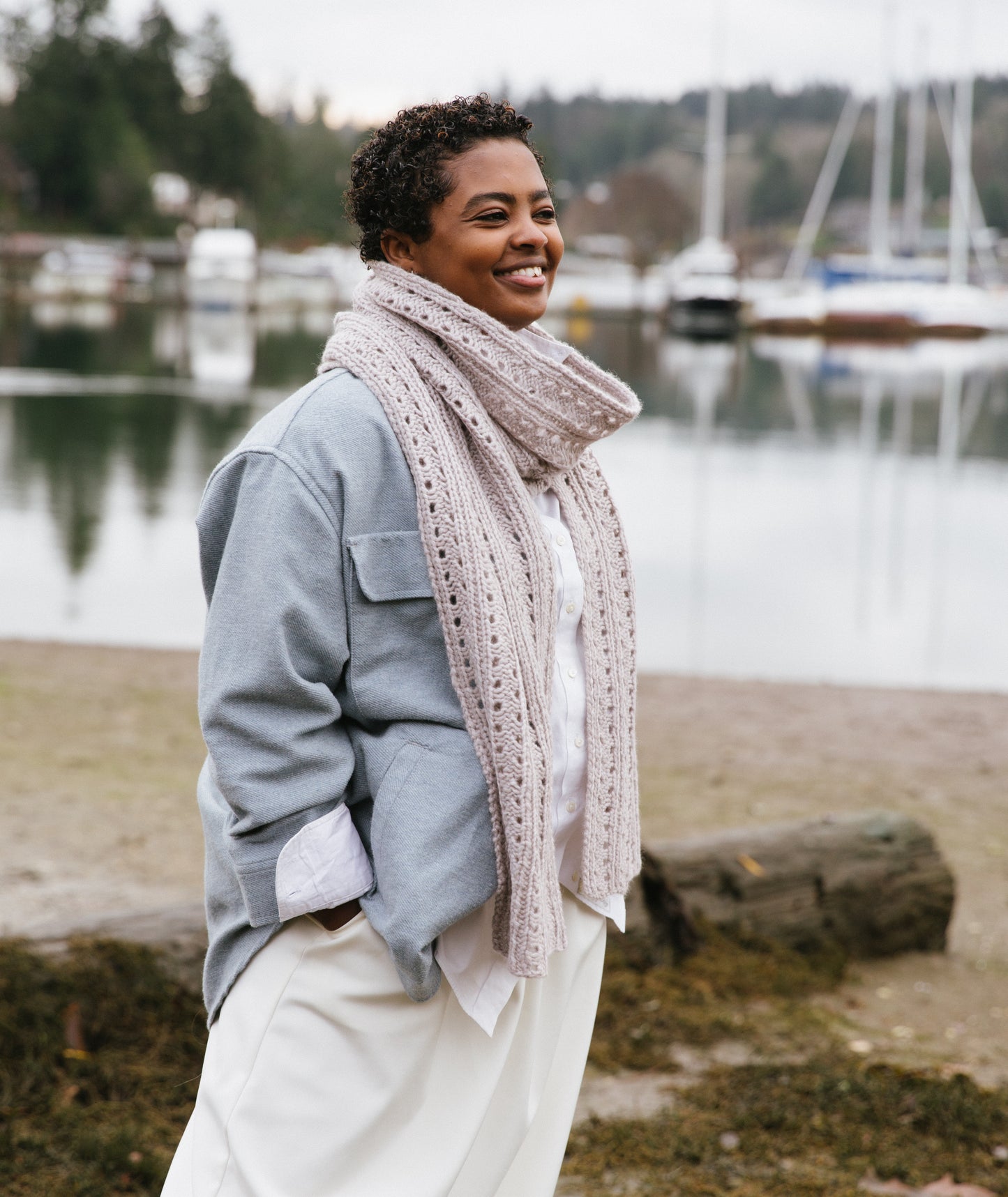 Ribbed Lace Scarf Using Woolfolk Luft