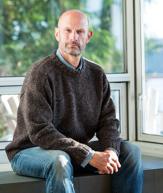 Saddle-Shoulder Men's Pullover Using Tahki Donegal Tweed