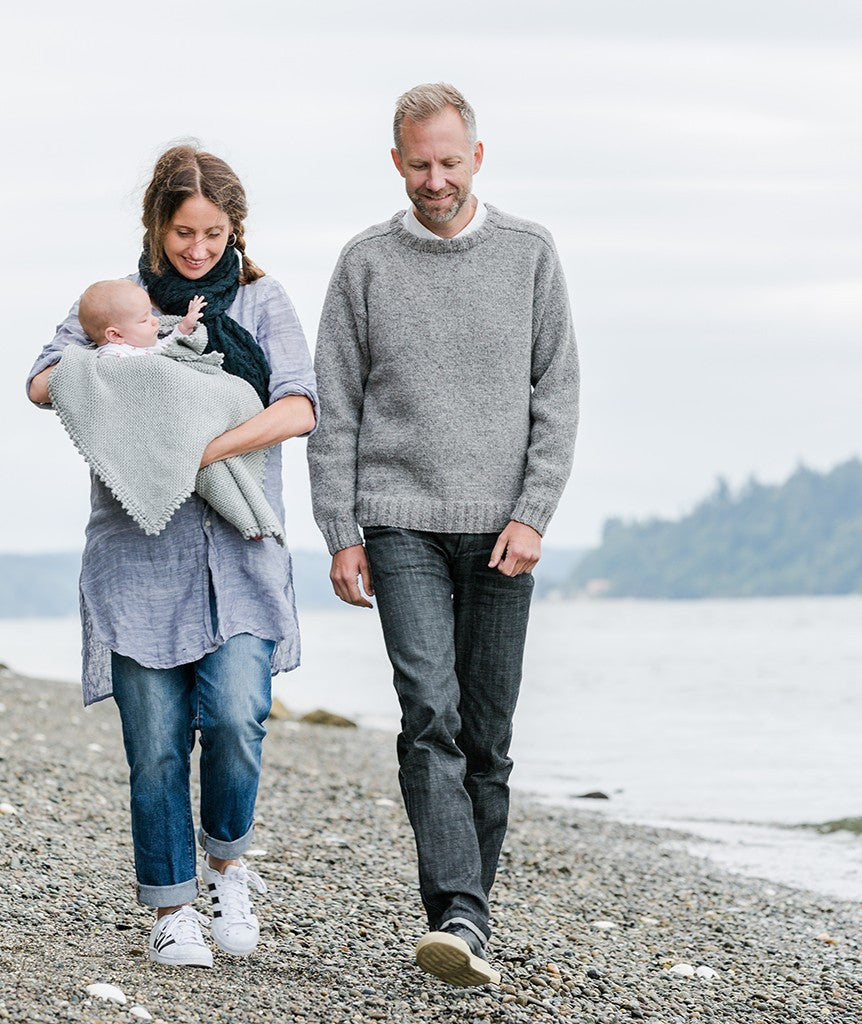 Saddle-Shoulder Men's Pullover Using Jamieson's Shetland Heather Aran