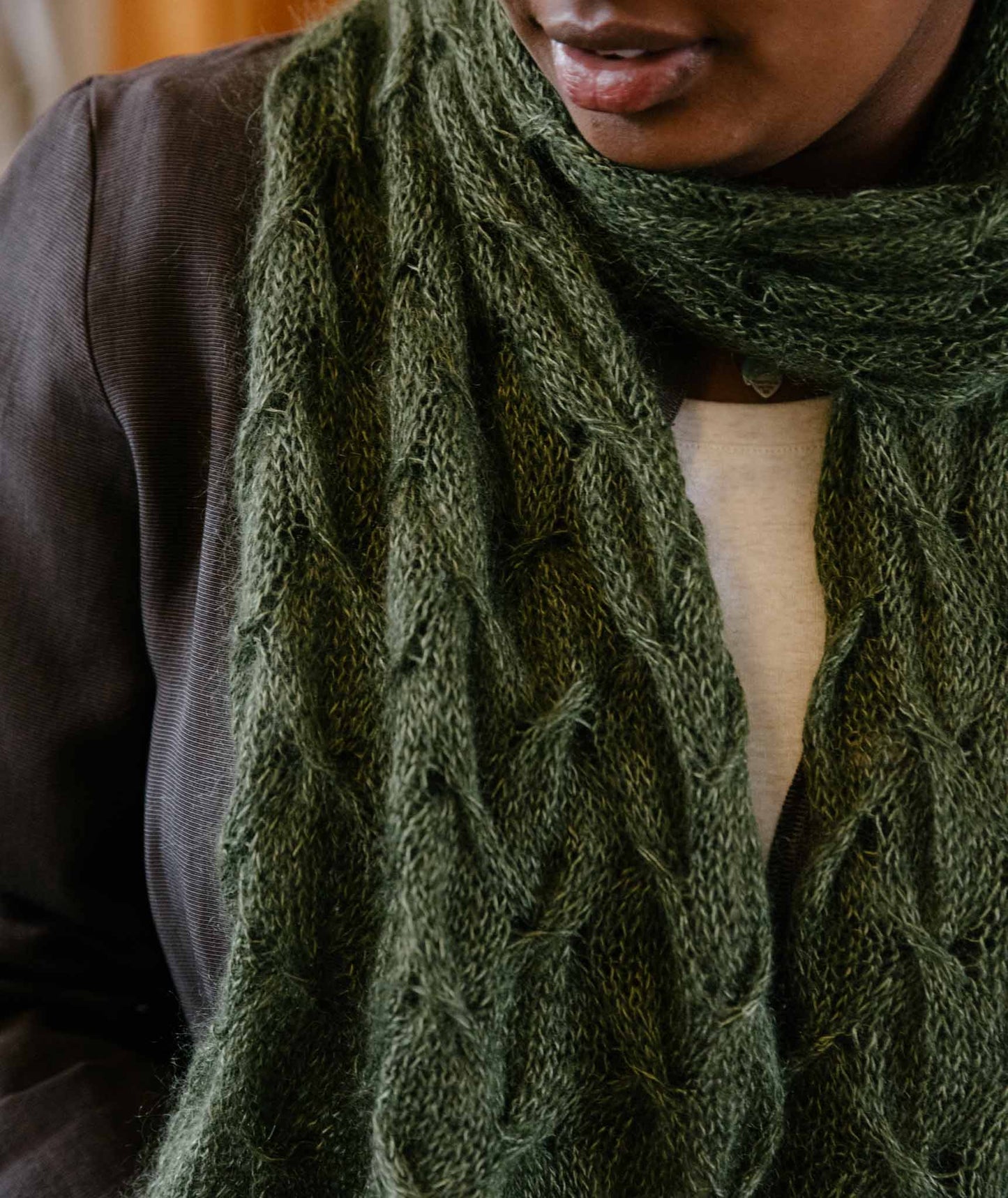 Spin-Stitch [Small] Scarf Using Shibui Tweed Silk Cloud