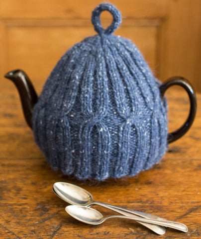 X x X Anniversary Tea Cozy Using Rowan Felted Tweed: 4-cup Version