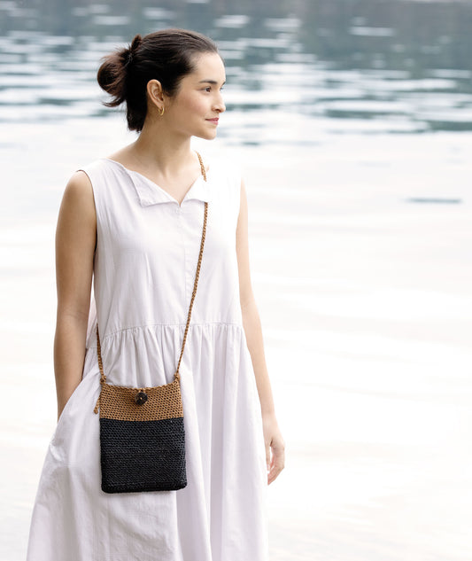 Crocheted Crossbody Bags & Clutch Using Wool and the Gang Ra-Ra Raffia
