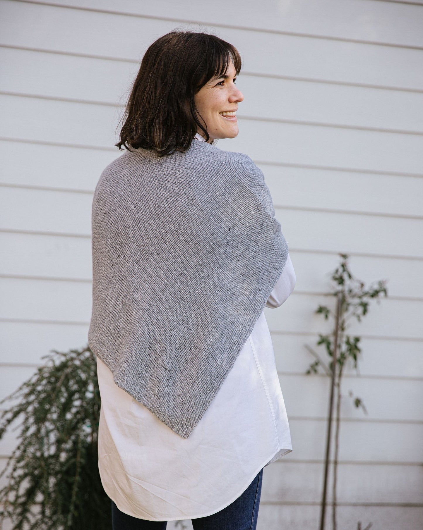 Easy Folded Poncho Using String Amalfi