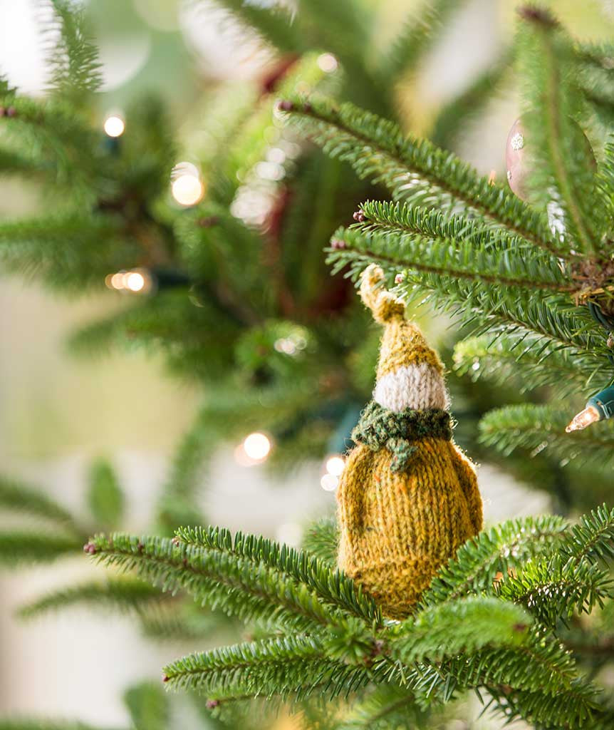 Jolly Wee Elf Using Rowan Fine Tweed