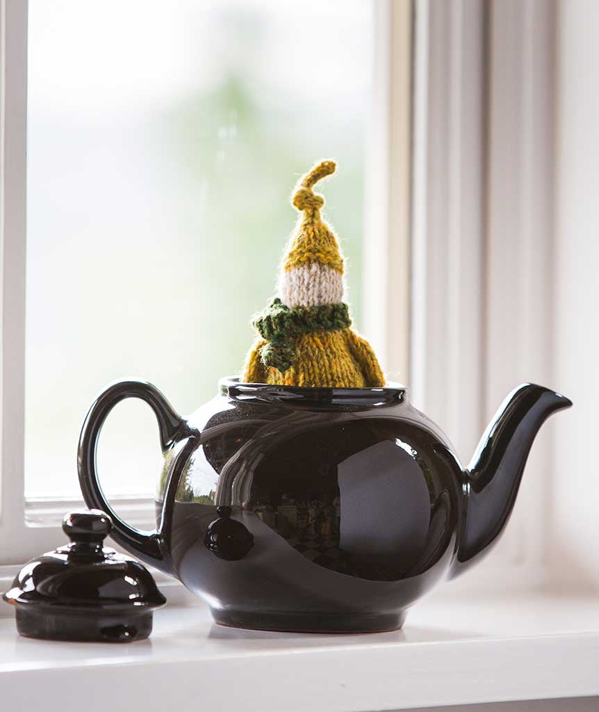 Jolly Wee Elf Using Rowan Fine Tweed