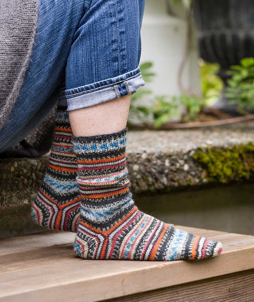 Simple Toe-Up Socks Using Regia Arne & Carlos
