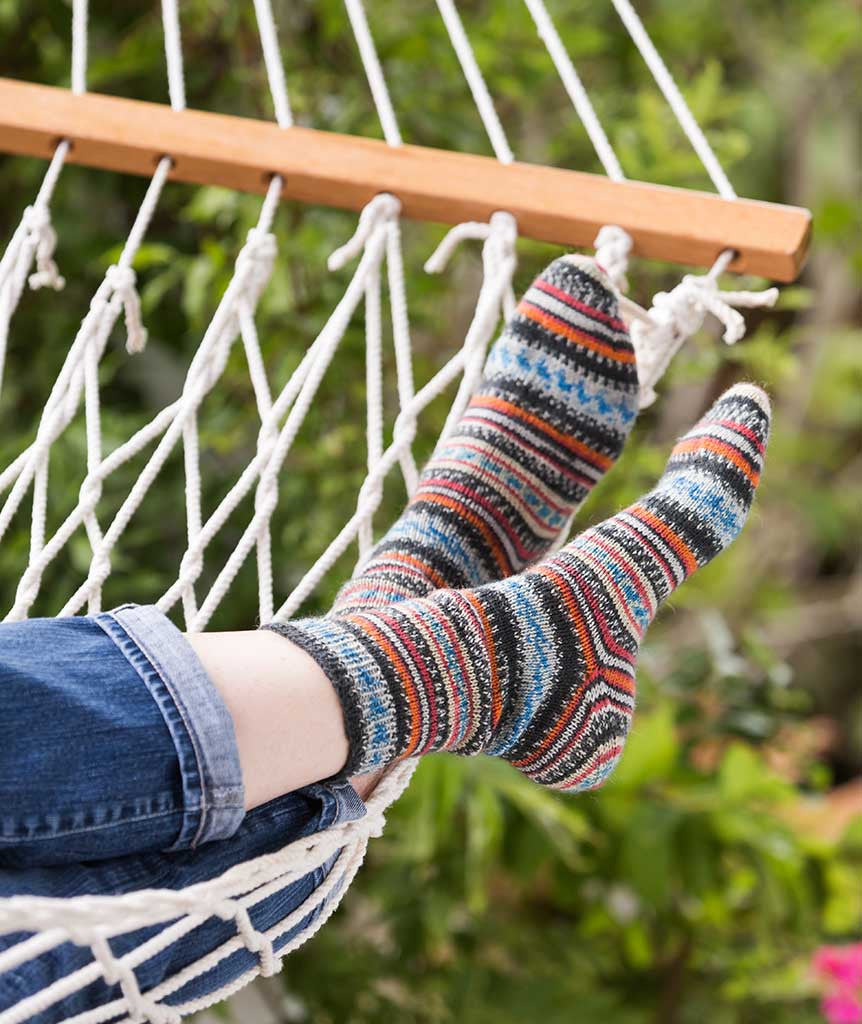 Simple Toe-Up Socks Using Regia Arne & Carlos