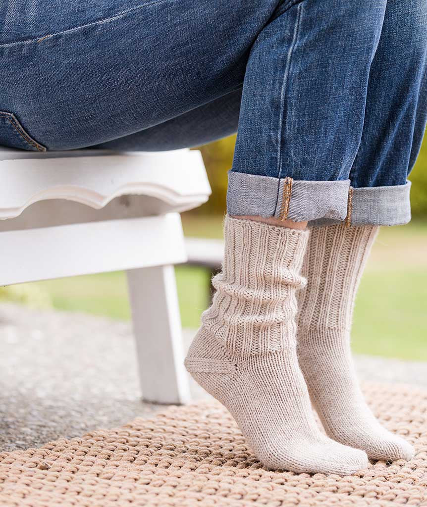 Simple Toe-Up Socks Using Regia 6-Ply