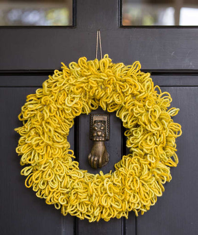 Woolly Wreath & Garland Using Manos Maxima