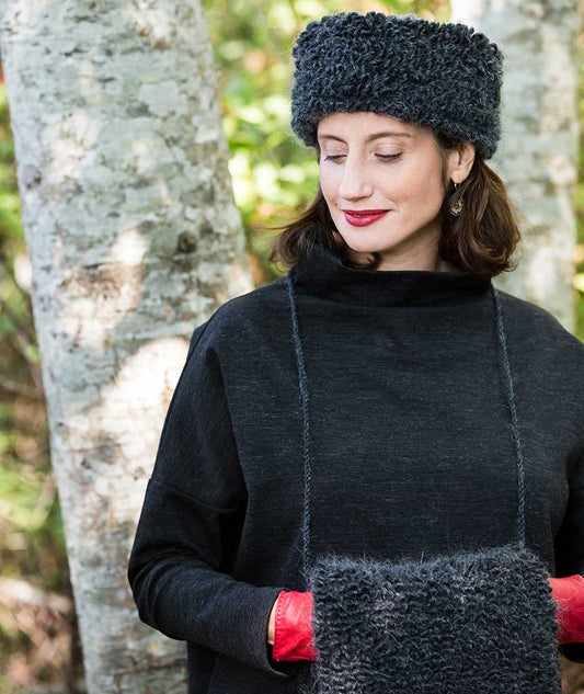 Woolly Loop Accessories Using Chunky-Weight Yarn